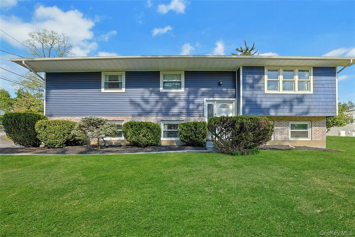 Property Photo:  7 Bryant Road  NY 10512 