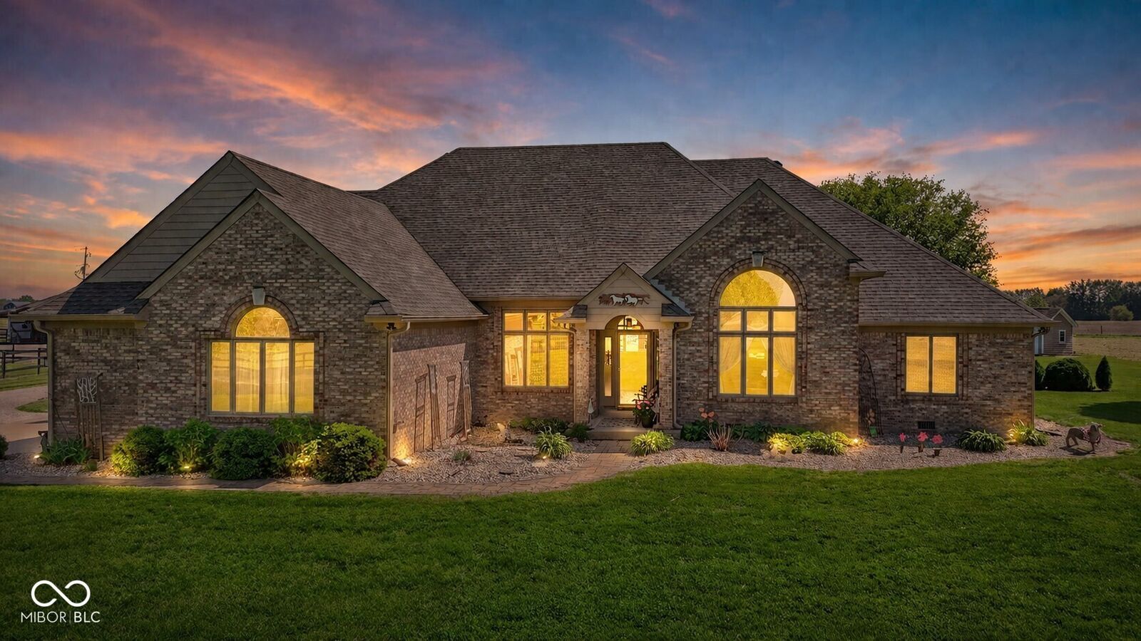 Property Photo:  5915 E 350 N  IN 46131 