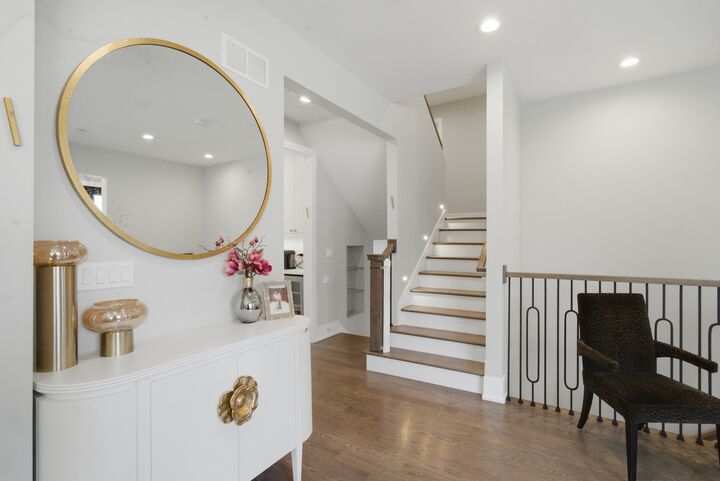 Property Photo: 4029 Suffield Court IL 60076