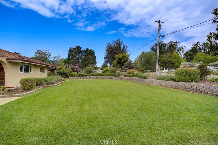 Property Photo:  245 N Las Flores  CA 93444 