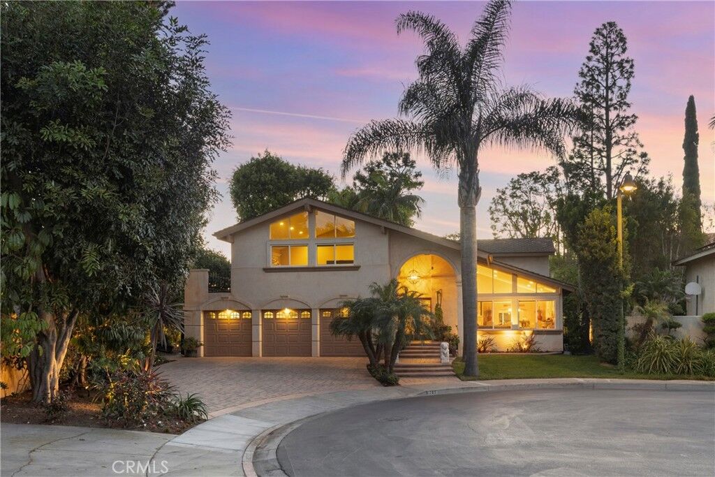 Property Photo:  701 Pepper Tree  CA 90815 