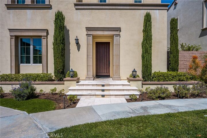 Property Photo:  61 Furlong  CA 92602 