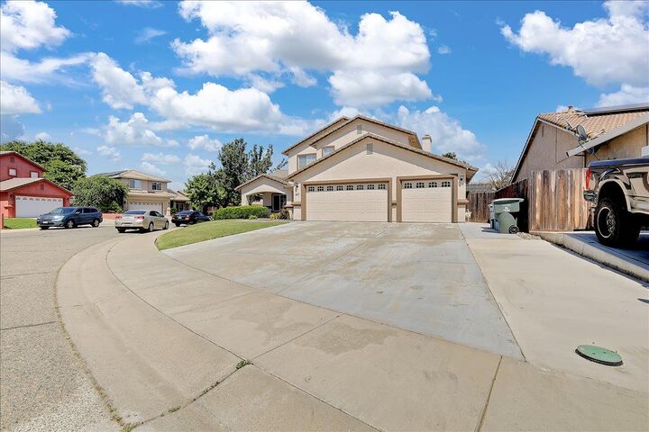 Property Photo: 407 Whiterock Drive CA 95991