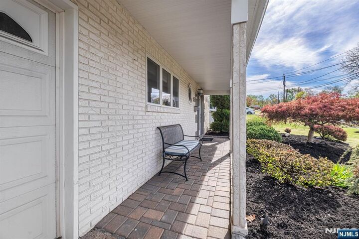 Property Photo:  19 Harwood Place  NJ 07470 