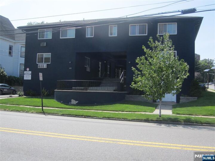 Property Photo:  119 1st Street 7A  NJ 07601 