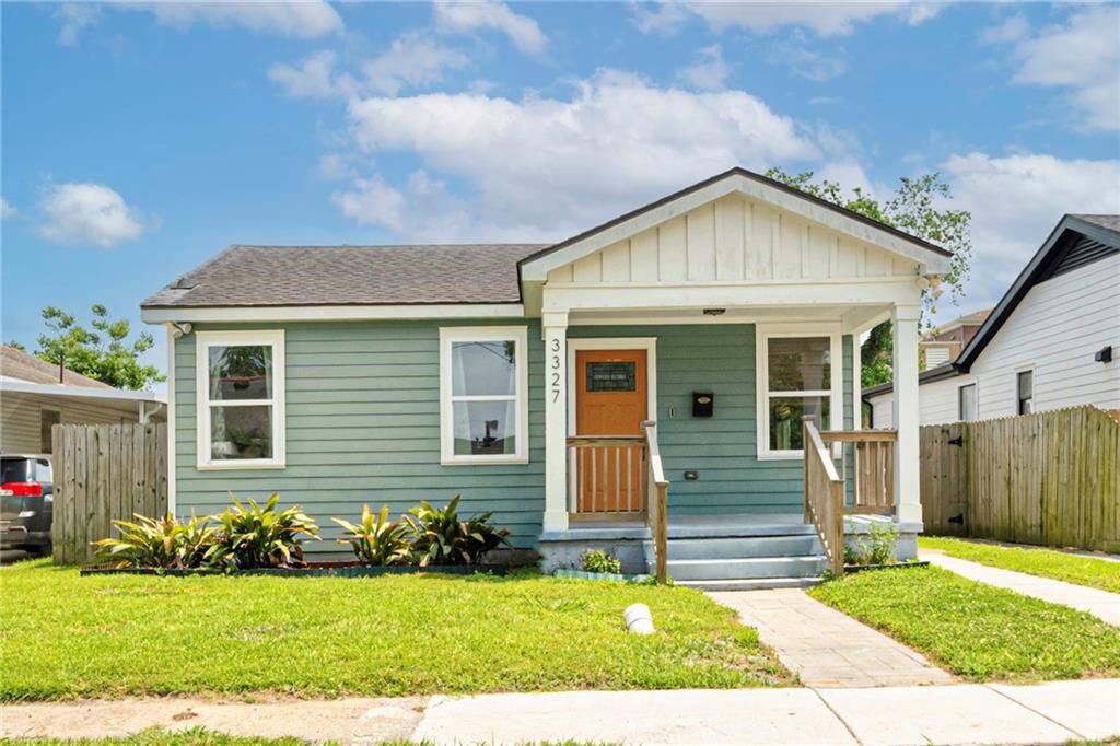 Property Photo:  3327 Mistletoe Street  LA 70118 
