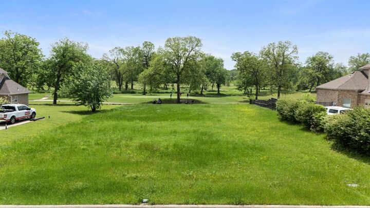 Property Photo:  1204 Pioneer Trail  TX 75418 
