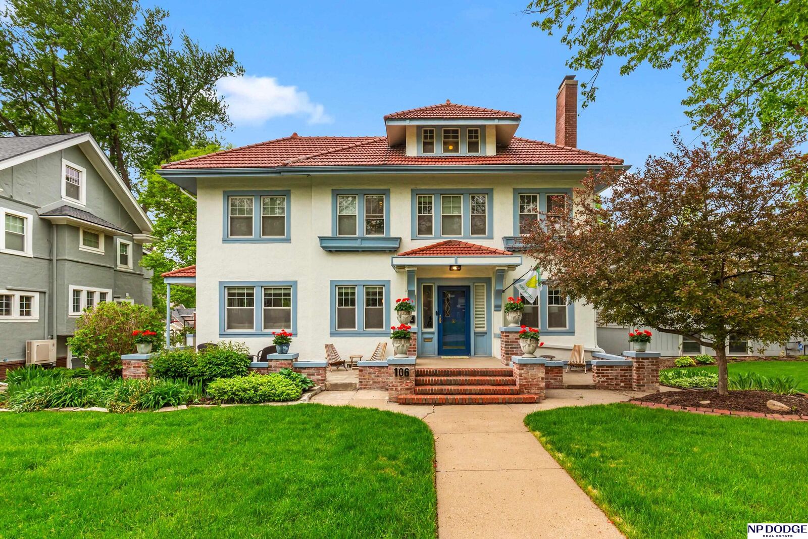 Property Photo:  106 S 53rd Street  NE 68132 