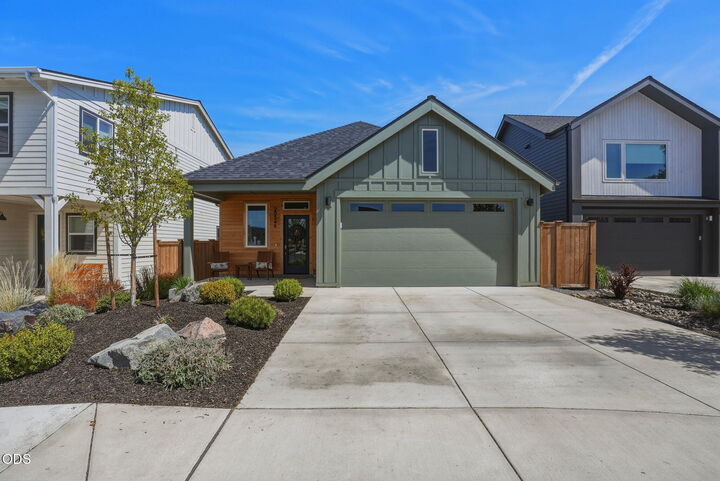 Property Photo: 20546 Aberdeen Court OR 97702