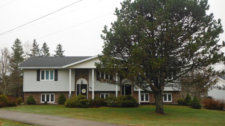 Property Photo: 90-94 Stockman Drive PE C1E 1Z2