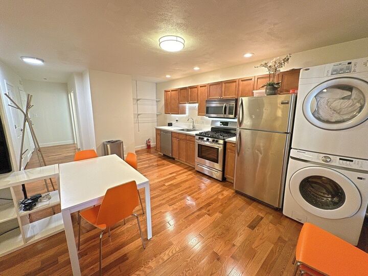 Property Photo:  130 W 8th St 1  MA 02127 