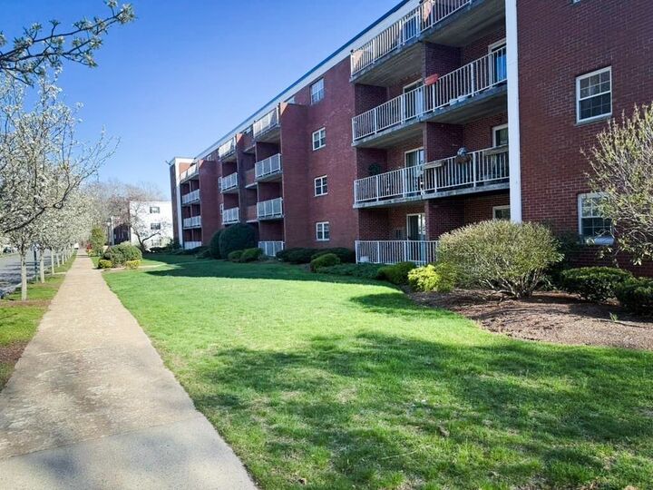 Property Photo:  50 Webster St 104  MA 02190 