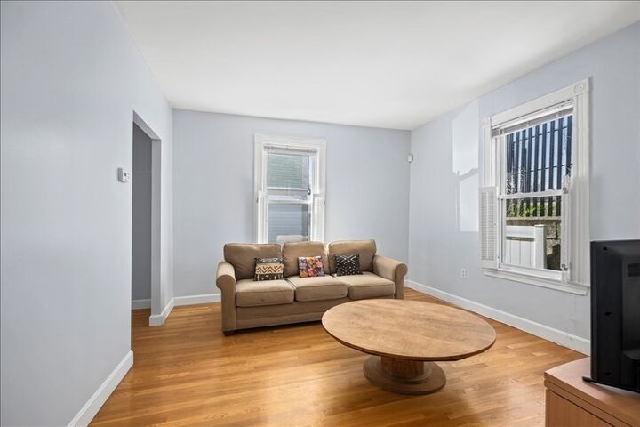 Property Photo:  9 Allen Ct 9  MA 02143 