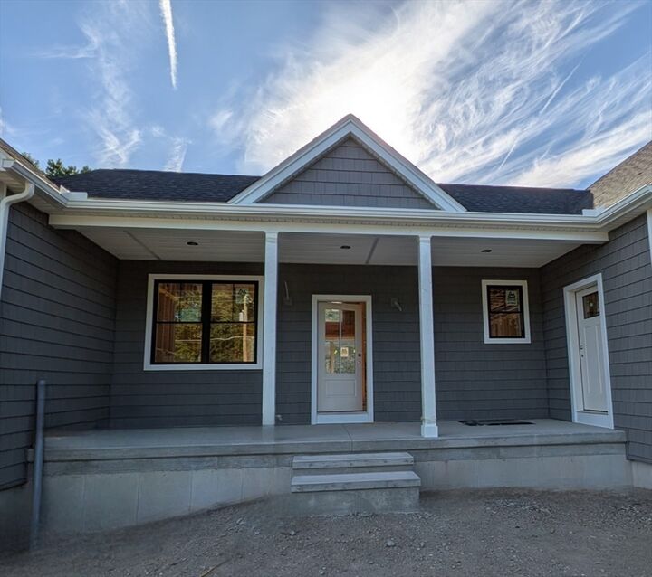 Property Photo:  306 North Liberty  MA 01007 