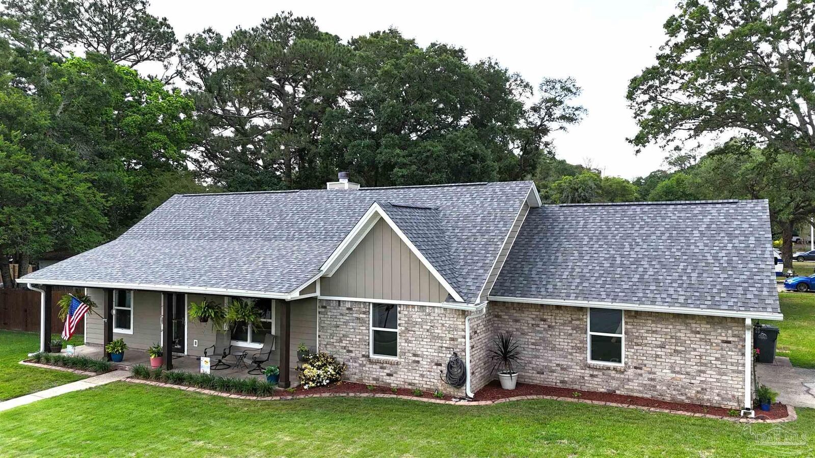 Property Photo:  577 Bobwhite Ct  FL 32514 