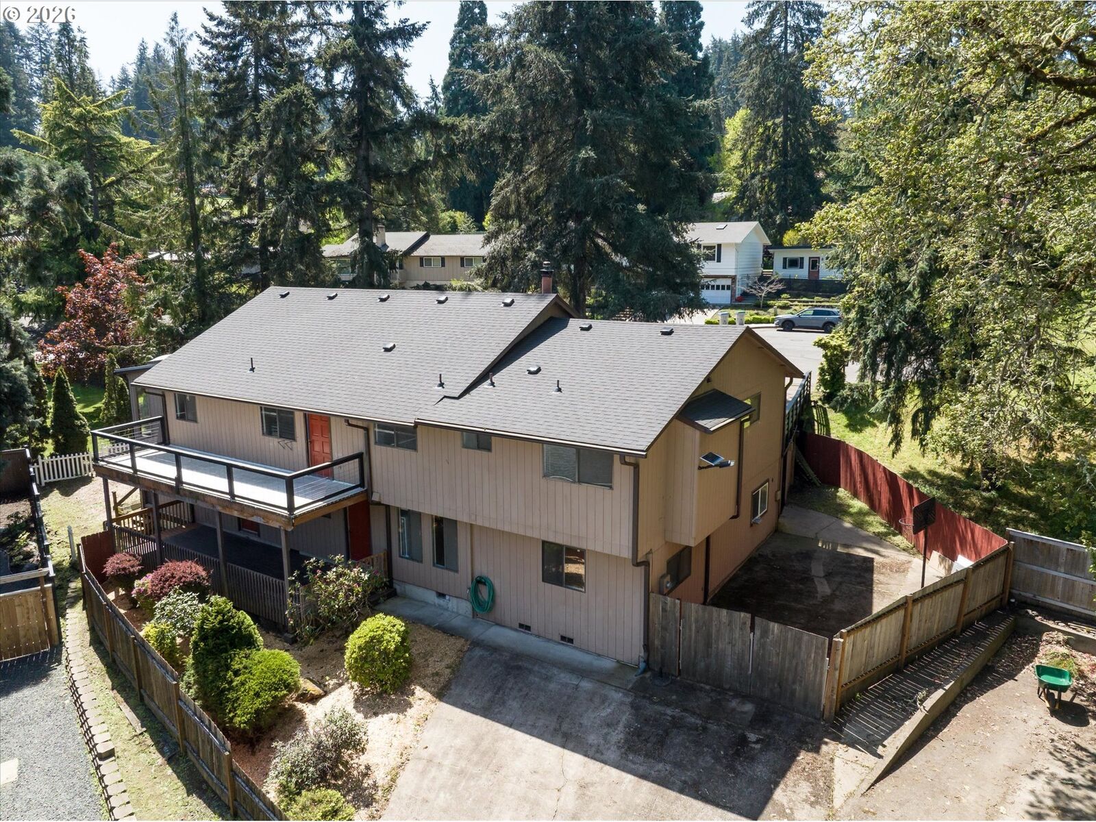 Property Photo:  1783 Graham Dr  OR 97405 