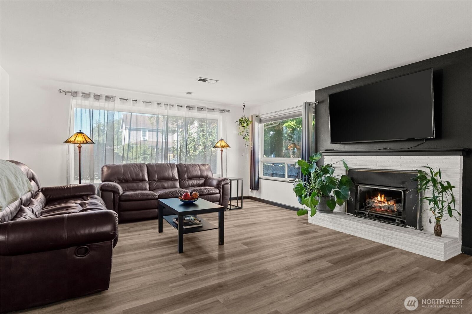 Property Photo:  343  4th Street SE  WA 98372 