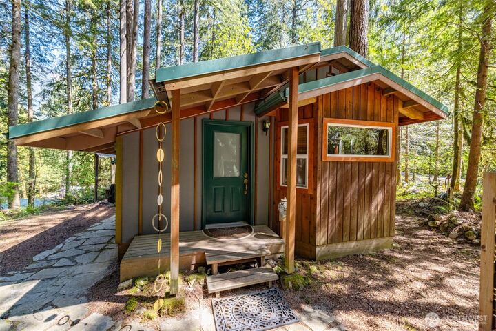 Property Photo:  63595 W Cascade Way  WA 98267 