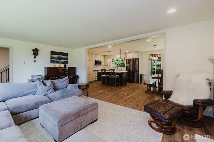 Property Photo: 4482 NW Cascade Street WA 98383