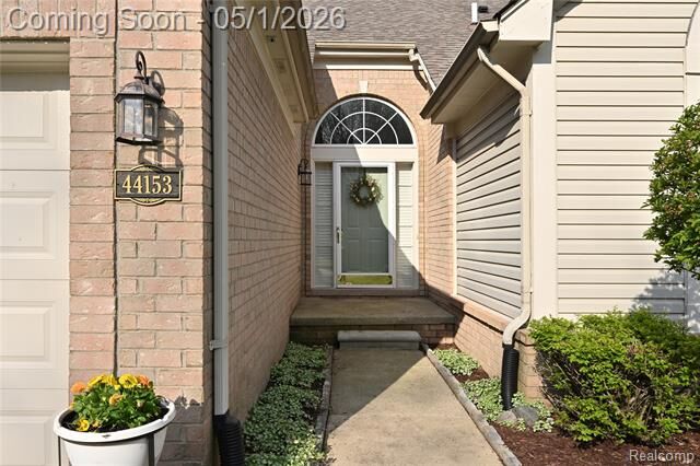 Property Photo:  44153 Dylan  MI 48314 