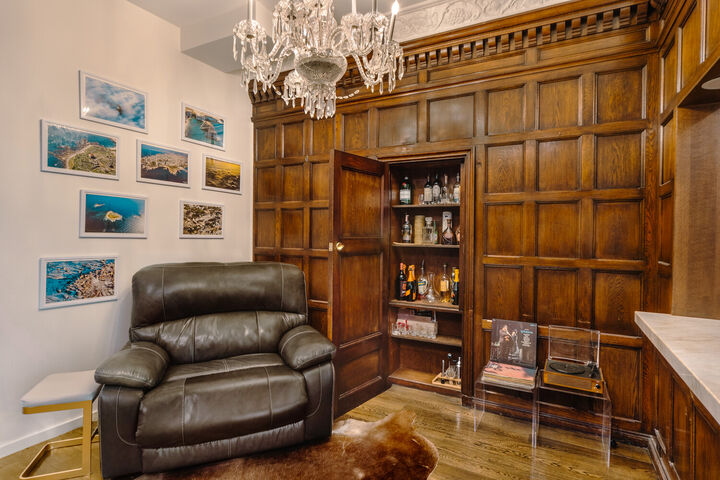 Property Photo:  11 E 36th Street 1006  NY 10016 