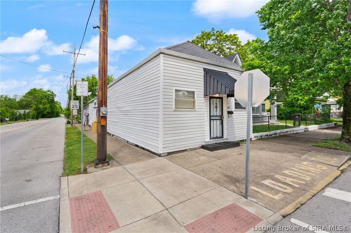 Property Photo:  620 W Spring Street  IN 47150 