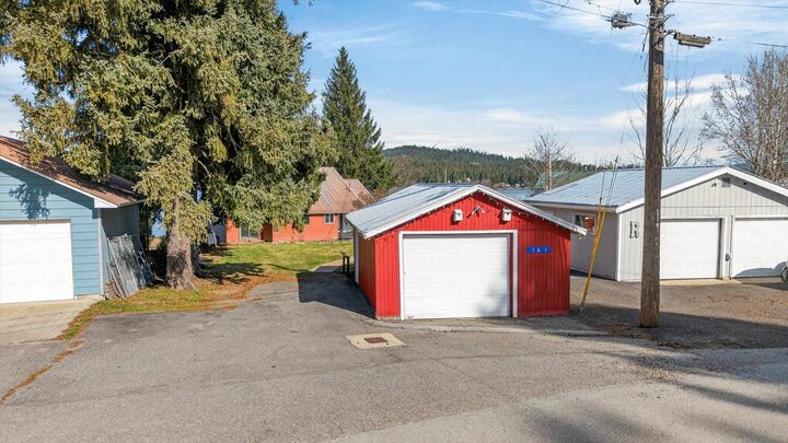 Property Photo:  161 Elu Beach Rd  WA 99156 