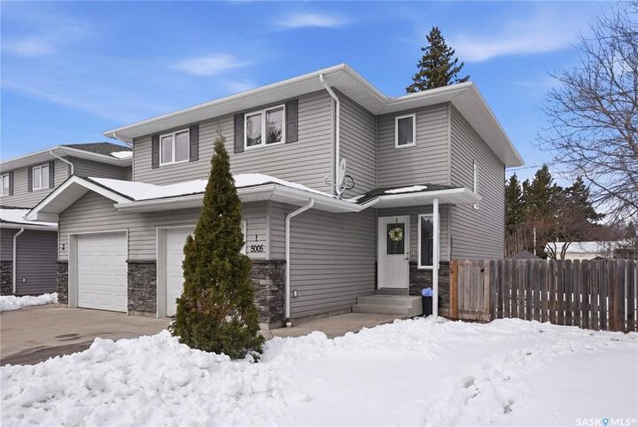 Photo de la propriété:  5005 Central Avenue 1  SK S0K 4R0 