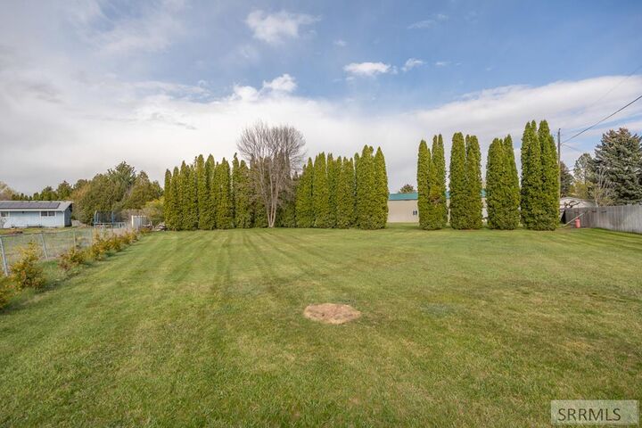 Property Photo:  2830 S Ross Avenue  ID 83406 