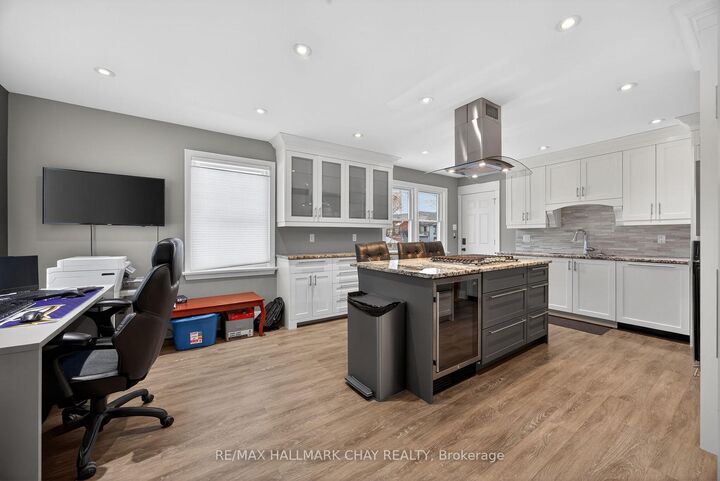 Property Photo: 68 Drury Lane ON L4M 3C8