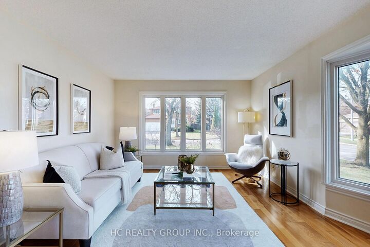Property Photo: 1 Atwood Court ON L3T 6T4