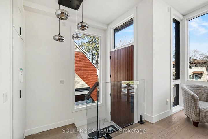 Property Photo: 826 Alpine Avenue ON K2B 5R6