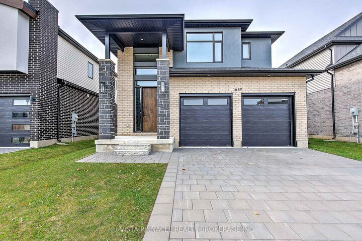1689 Brayford Avenue — photo 1