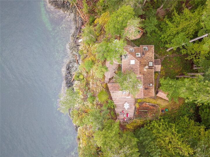Property Photo: 1704 Tiber Bay Rd BC V0P 1K0