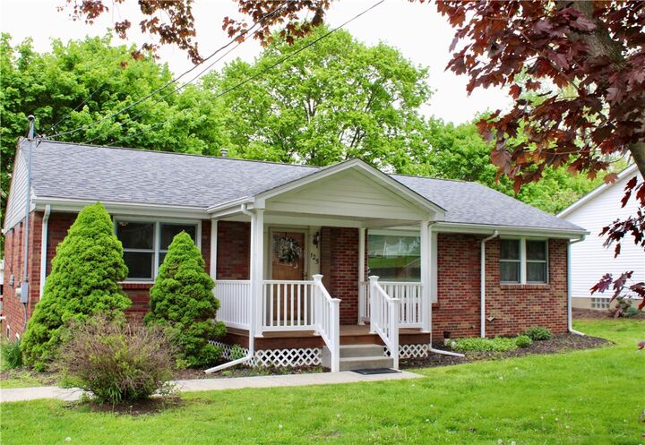 Property Photo:  125 Jackson St  PA 16037 