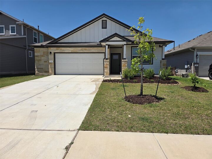 Property Photo:  217 Greens Bayou Trail  TX 78634 