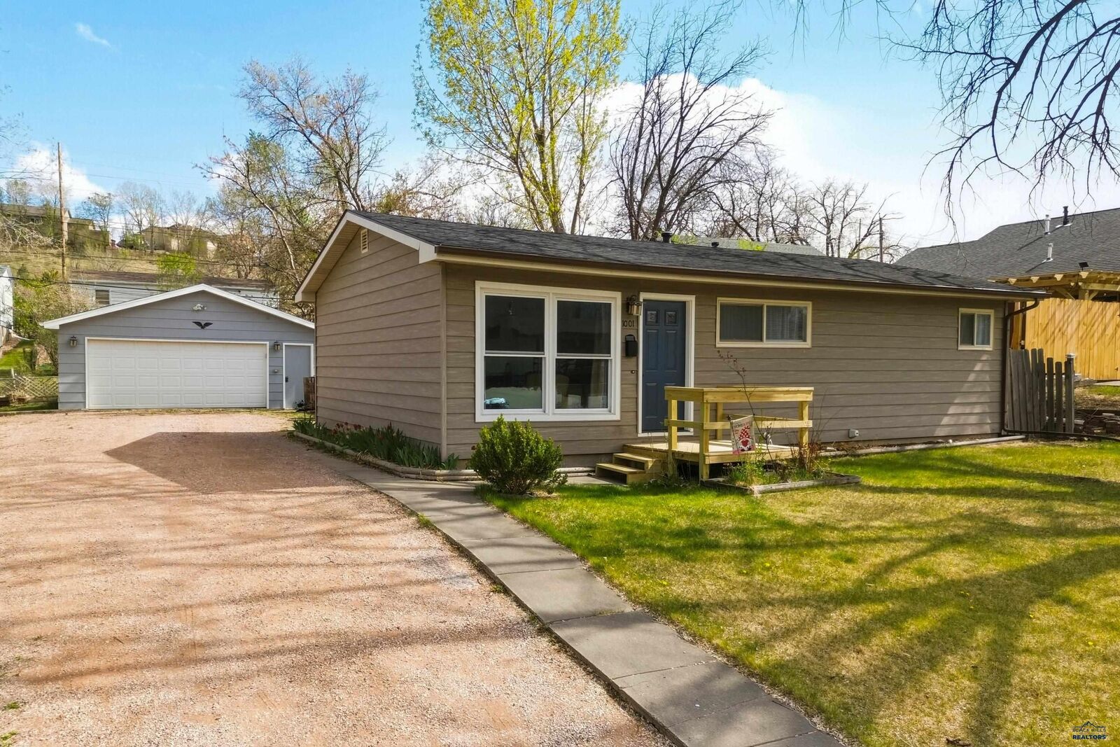 Property Photo: 1001 E Ohio SD 57701
