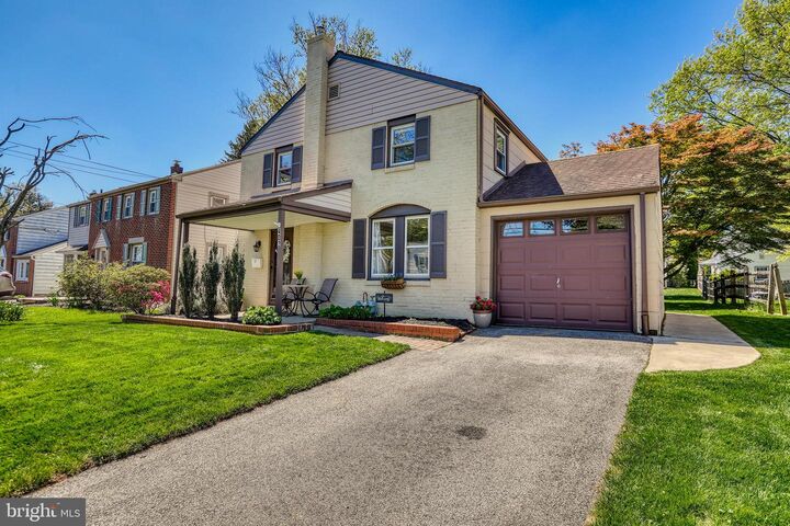 Property Photo:  402 Evans Avenue  PA 19090 