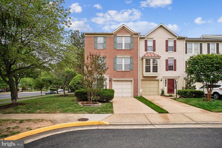 Property Photo:  7496 Gadsby Square  VA 22315 