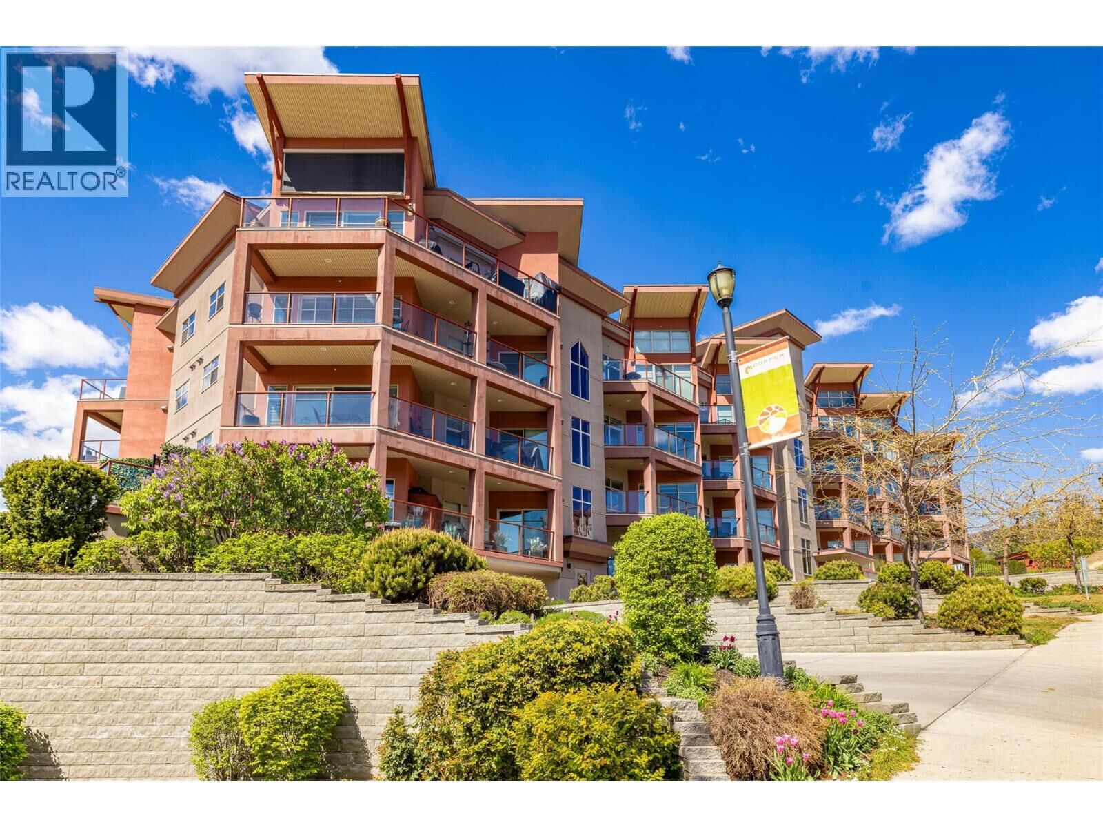 Property Photo: 3220 Skyview Lane 205 BC V4T 3J4
