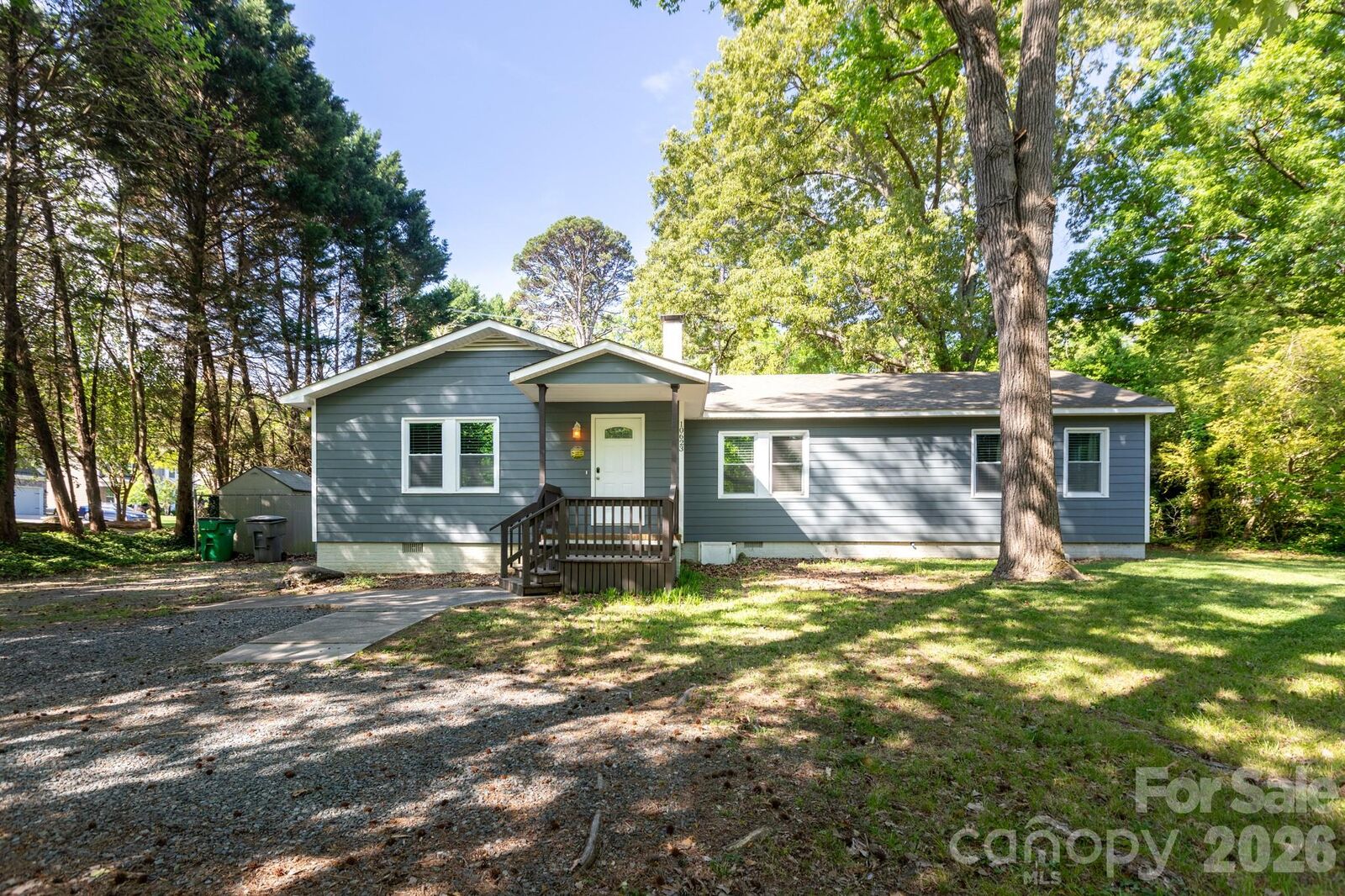 Property Photo:  10623 Rozzelles Ferry Road  NC 28214 
