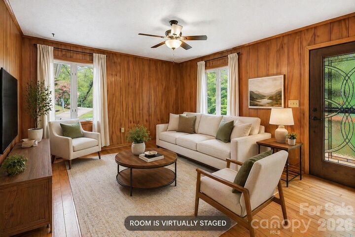 Property Photo:  959 Oakmont Drive  NC 28716 