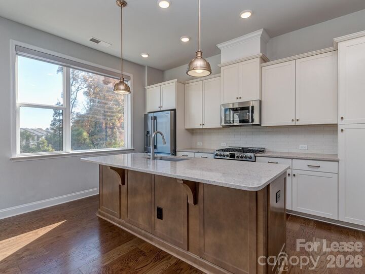 Property Photo:  5862 Ardrey Kell Road  NC 28277 