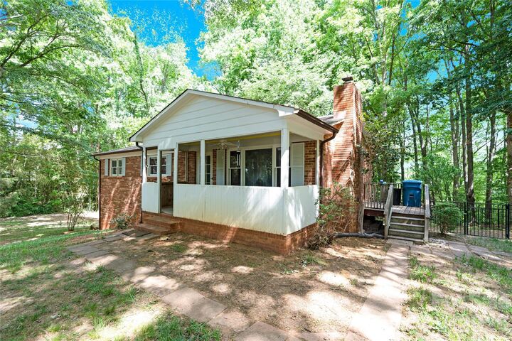 Property Photo:  7065 Fieldcrest Lane  NC 28037 