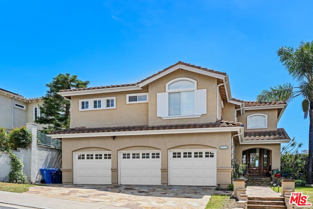 Property Photo:  16778 Calle Arbolada  CA 90272 