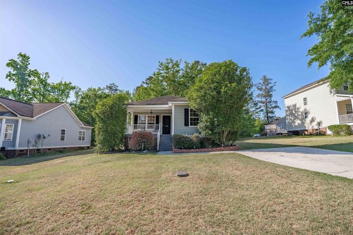 Property Photo:  128 St Andrews Place  SC 29210 