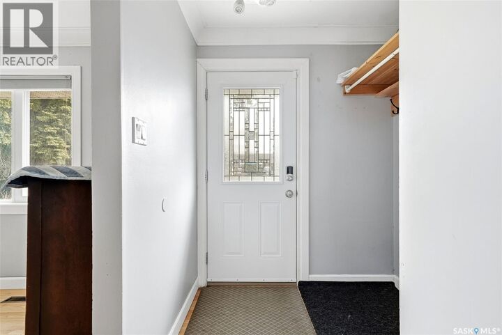 Property Photo: 2510 Edward Street SK S4S 0M8