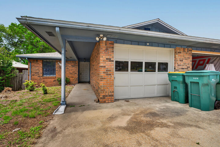 Property Photo:  91 Catamaran Lane  FL 32579 