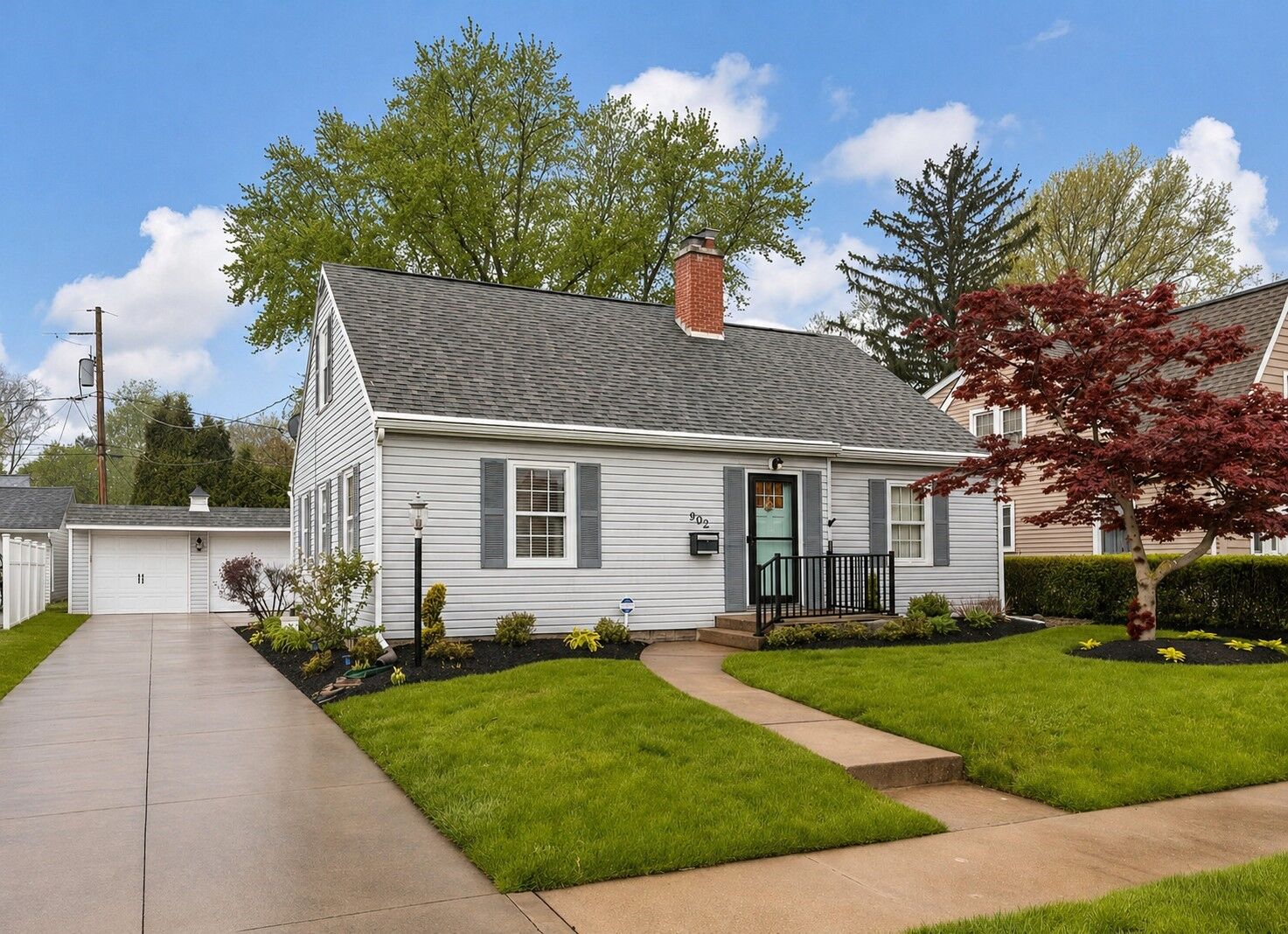 Property Photo:  902 Oakmont Avenue  PA 16505 