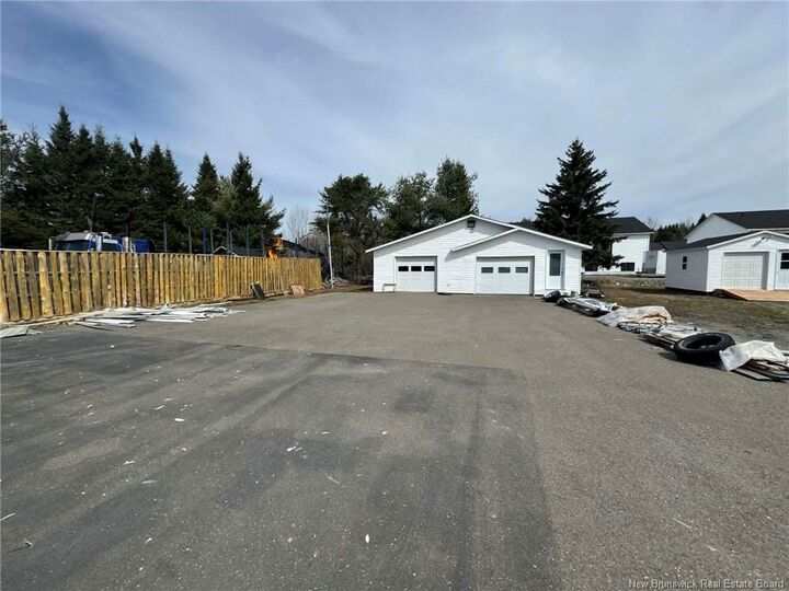 Property Photo:  7 Rue Du Parc  NB E8B 1E2 